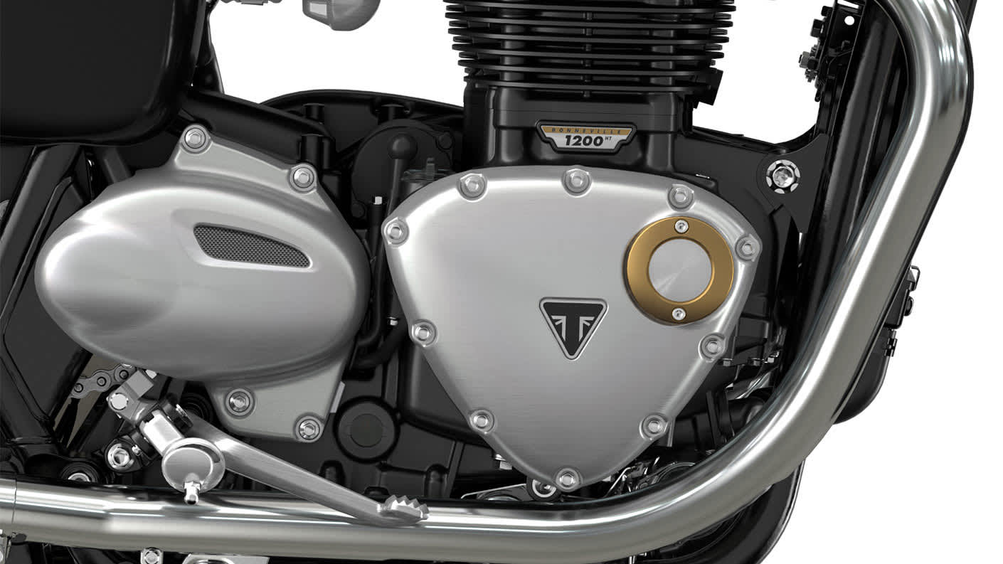Bonneville T120 Chrome Edition For the Ride